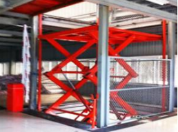 導軌式升降貨梯的運轉應留意兩點